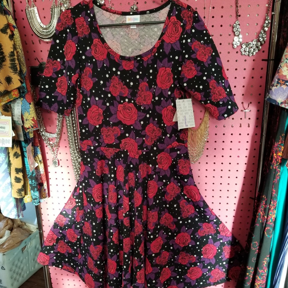 Lularoe Nicole dress NWT size Large